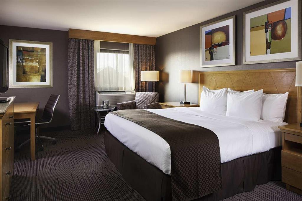 Doubletree By Hilton Downtown Wilmington - Legal District Room photo